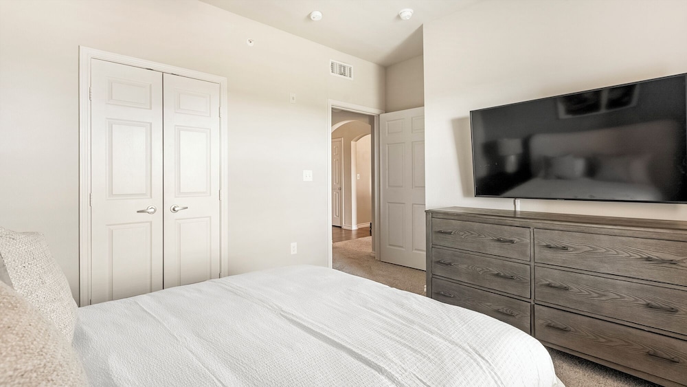 Landing Furnished Apartments near East Arlington