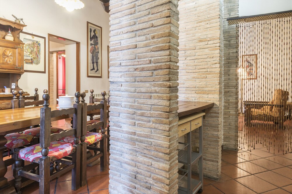 Trastevere Roomy Apartment
