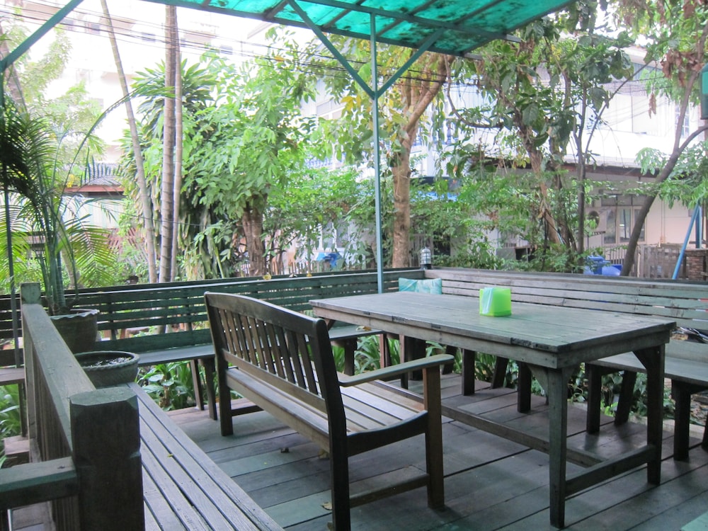 Ayutthaya Place