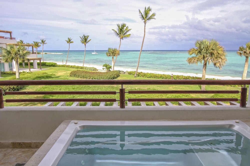 Punta Palmera Cap Cana by Essenza Retreats
