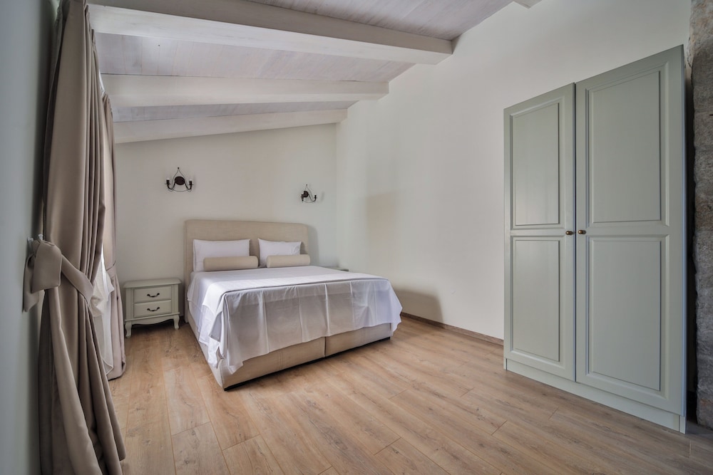 Olive Resort