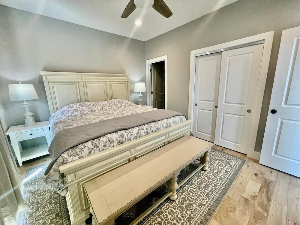 Hickman Street 102