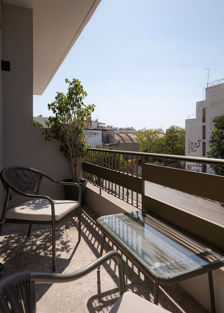 Olympian Zeus Residences