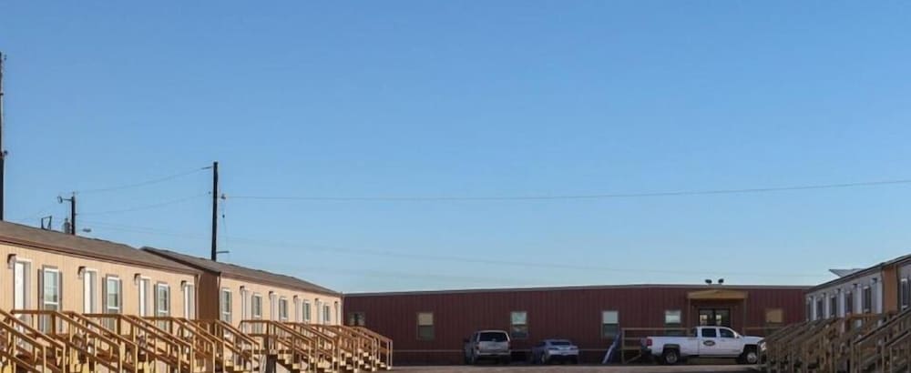 Cuero Oilfield Housing