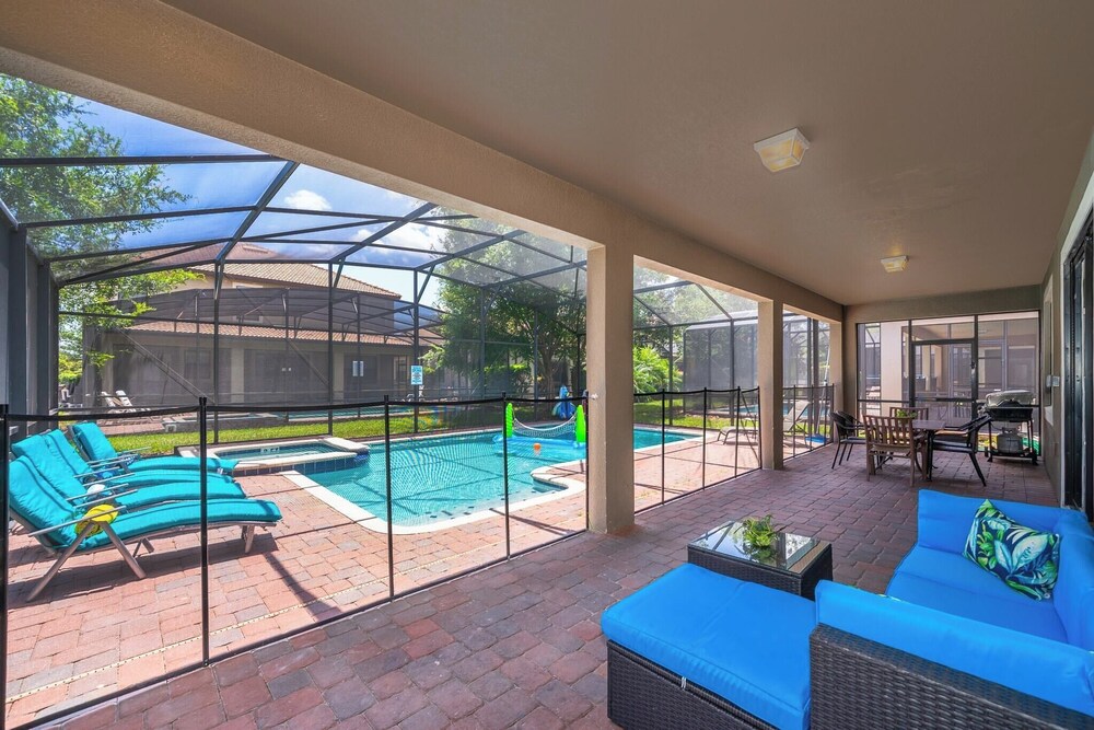 Orlandoasis by Avantstay 8bdr, Pool, Movie Theater, Game Room, Resort Access - Image 5