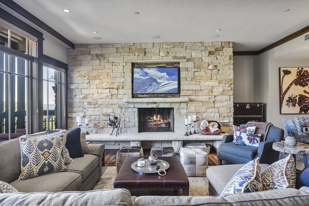 Arrowleaf Lodge at Deer Valley Resort - Three Bedroom Residence #315 3 Condo