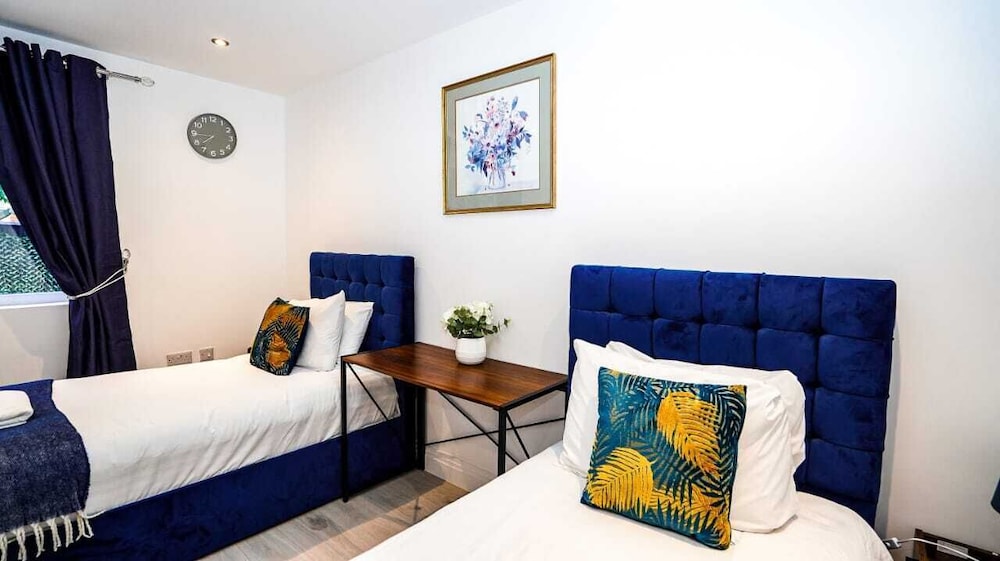 4-Bed 3-Bath Haven Perfect for 8 Guests