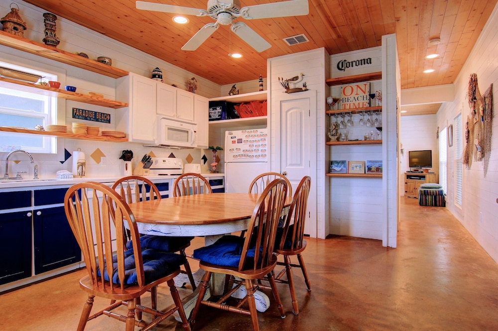 Aloha Cottage 20RP