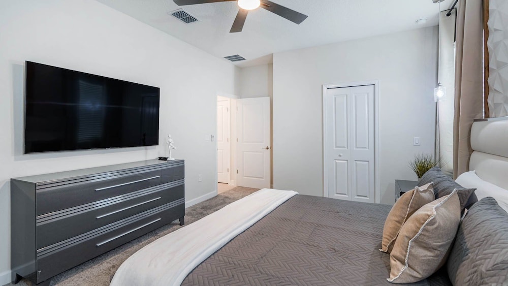 Championsgate Resort 8 Bedroom Private Pool Home 8 Home