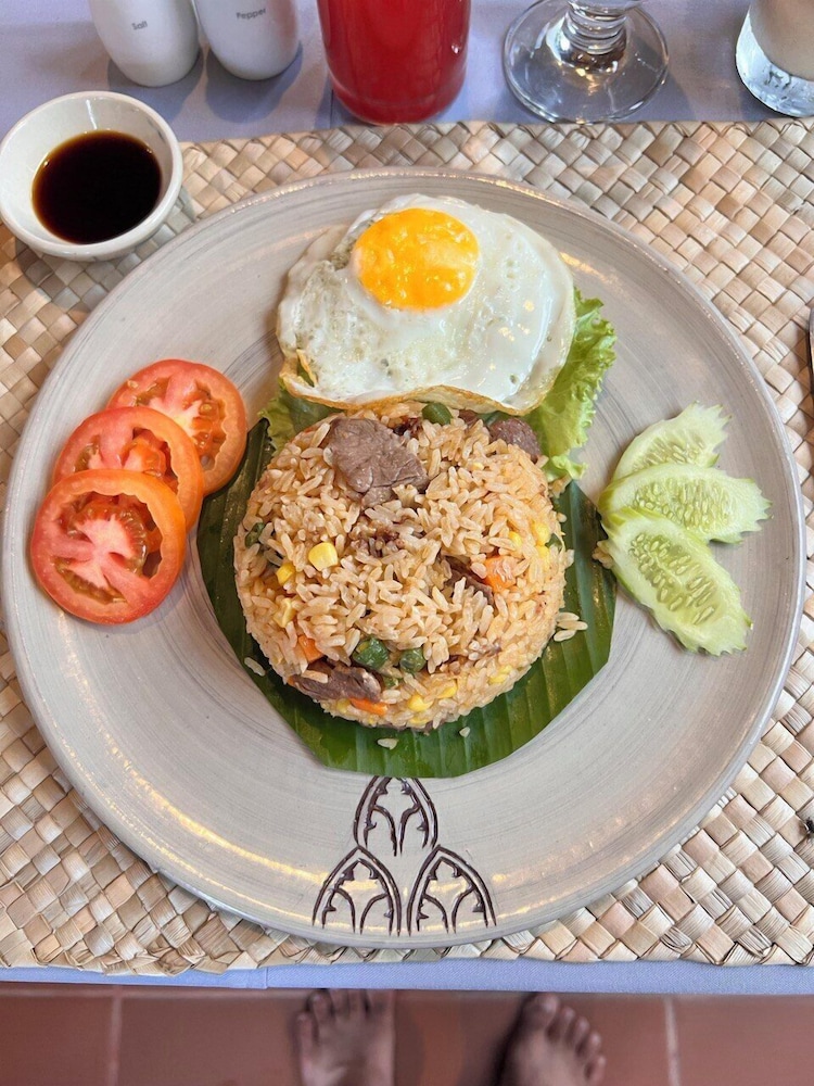 Khmer Lodge