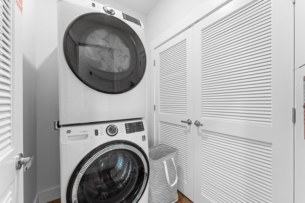 Cm132-6 -summer Breeze- Sleeps 17 6 Bedroom Home