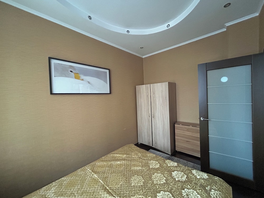 Spacious apartment near railway station