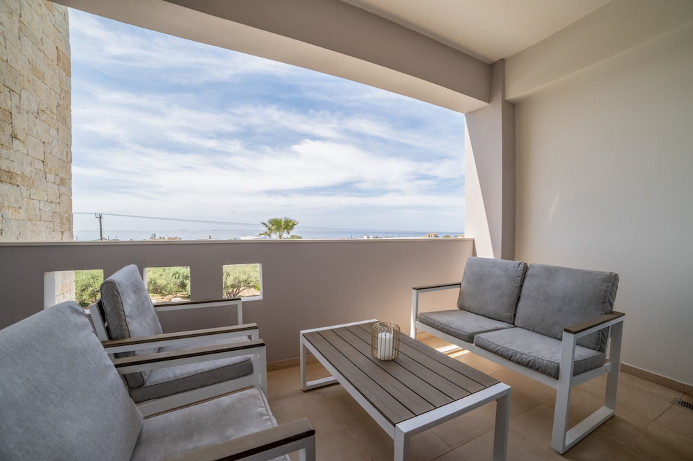 Villa Zoe - With 72m Pool