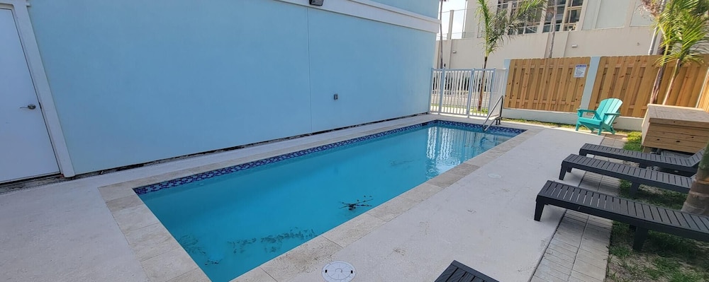Villas de Laguna 4
