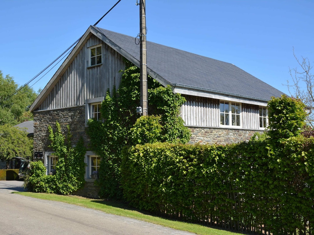 Photo 6