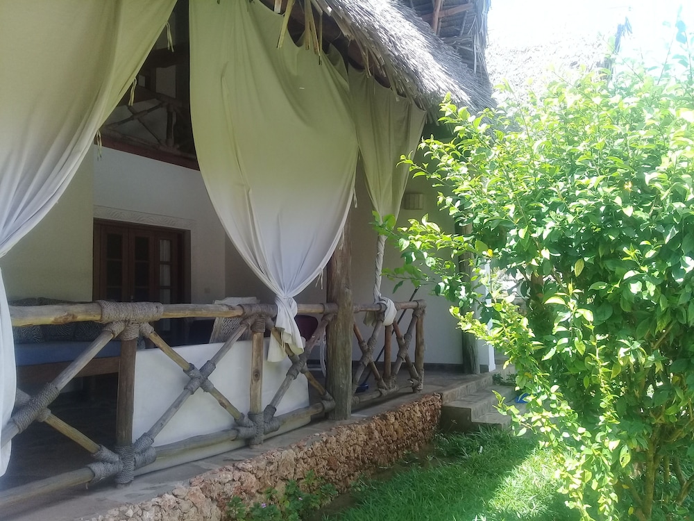 Johari Villas