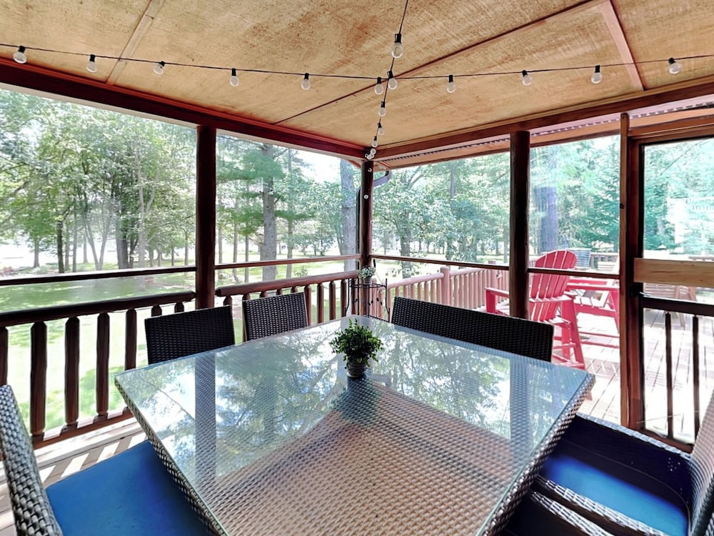 Crow's Point Lakehouse by Taylor Made Deep Creek