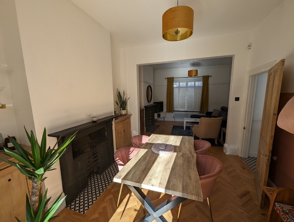 Stylish 2Bd Home Near Millenium Stadium, Cardiff