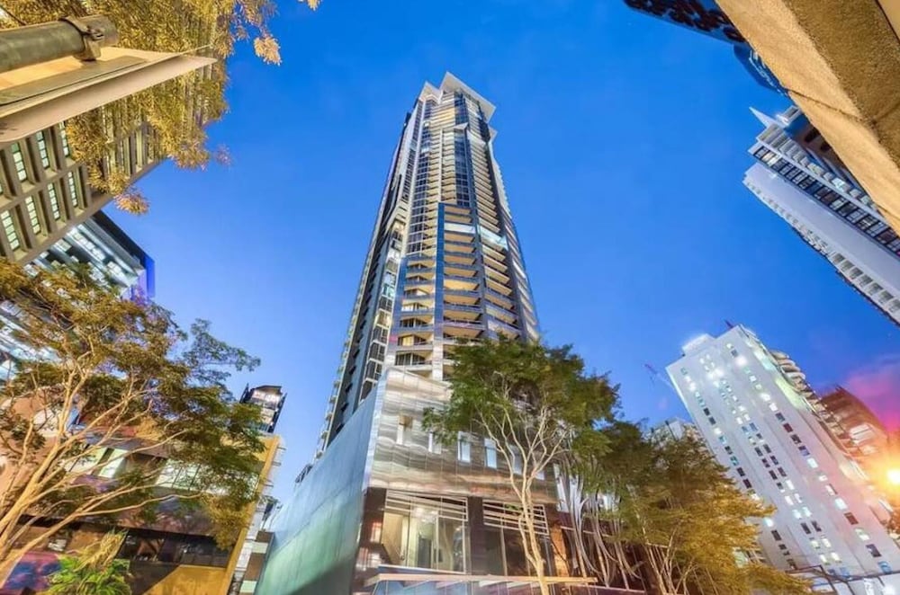 Brisbane Vacations - 2BR Stunning Views CBD Pool Gym Netflix - Property Image 13