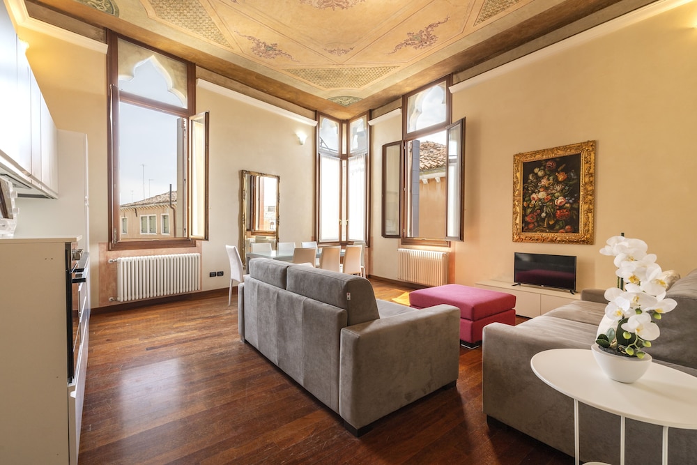 Doge Morosini Palace