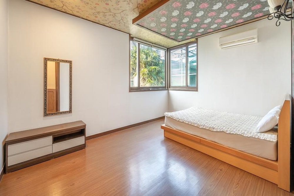 Jeju Olehhaeoreum Pension