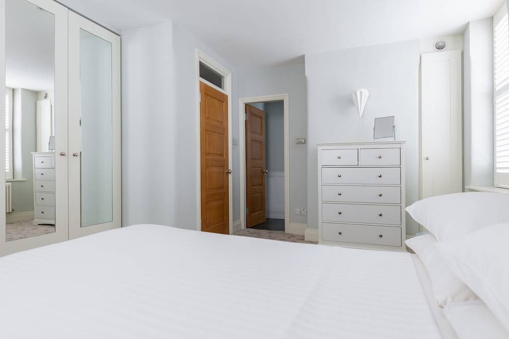 Drury Lane II by Onefinestay