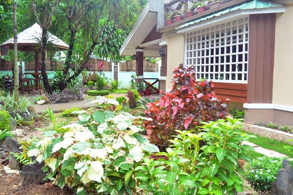 Peak House Garden Pension