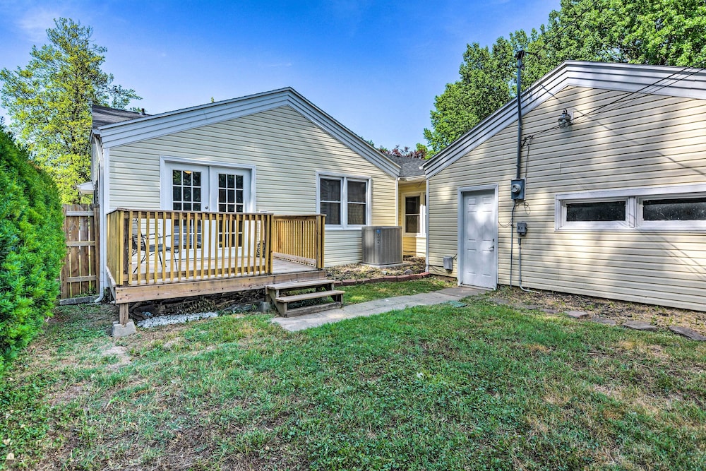 Charming Springfield Home w/ Private Backyard view 4