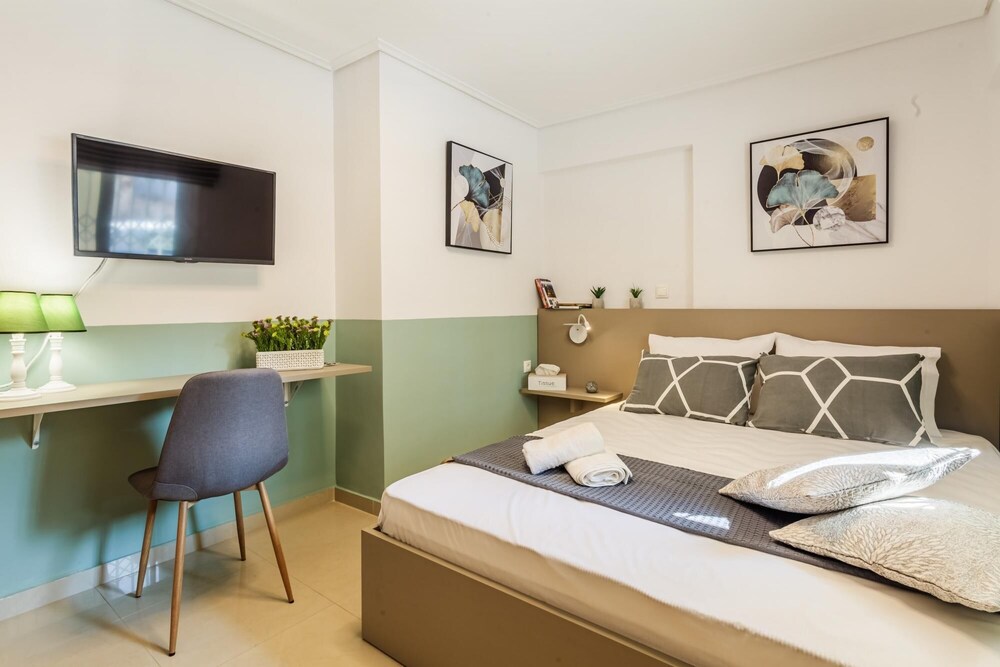 Kalamata Lime Studio - Urban Cozy Nest photo 3