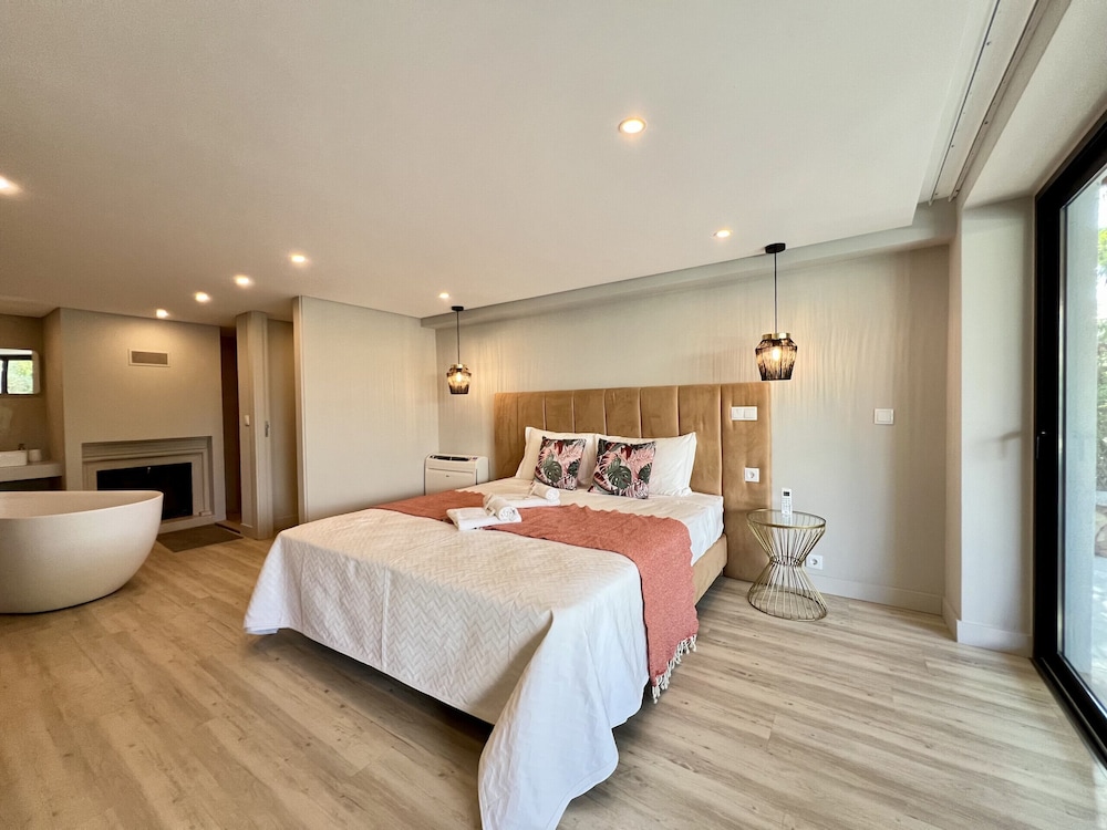 Vilamoura Premium Villa by Homing