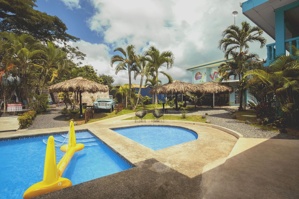 Selina La Fortuna - Hostel