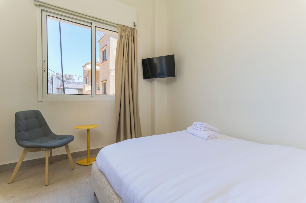 Calliope 2-BR Apartment in Gemmayze