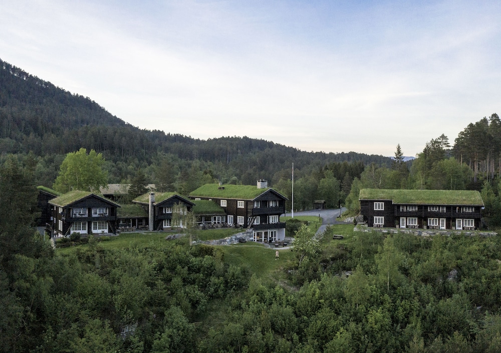 Alesund Vacations - Storfjord Hotel - Property Image 1