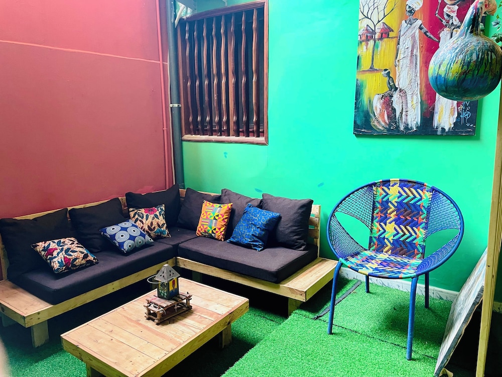 Fadidi House
