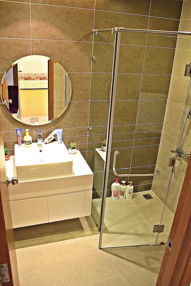 Sunrise City Luxury New 2bed2bath SW POOL1