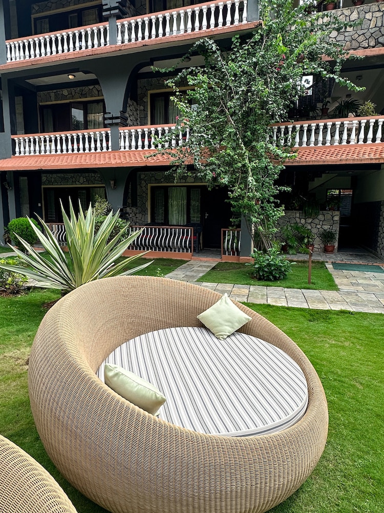 Lake View Resort