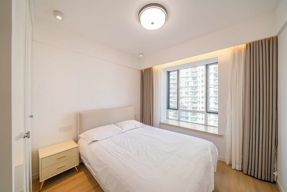 Book and Bed - SML Center