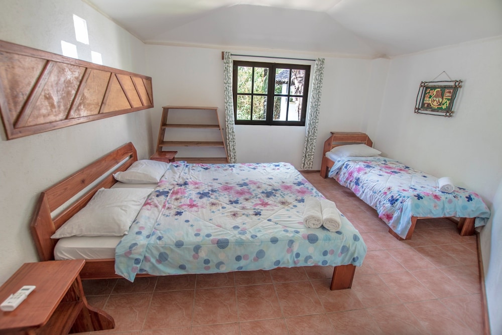 Bamboo Bungalow Resthouse