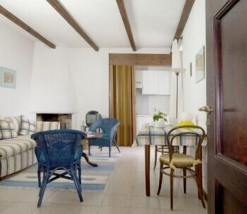 Villa Doria il Torrione view 4