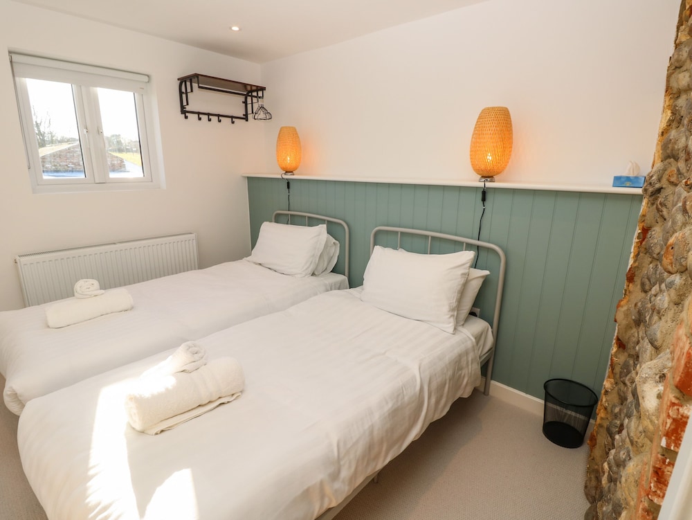 1 Star Cottages