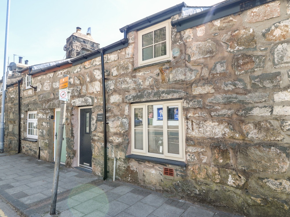 Weaver's Cottage