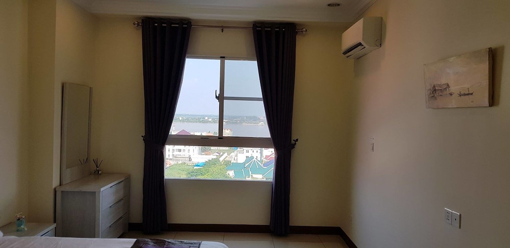 New CityView Safe Home 5min to Downtown
