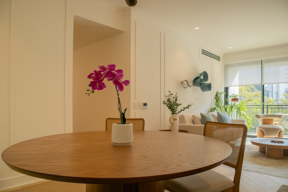 w Lovely 3BR With Incredible Balcony in Miraflores