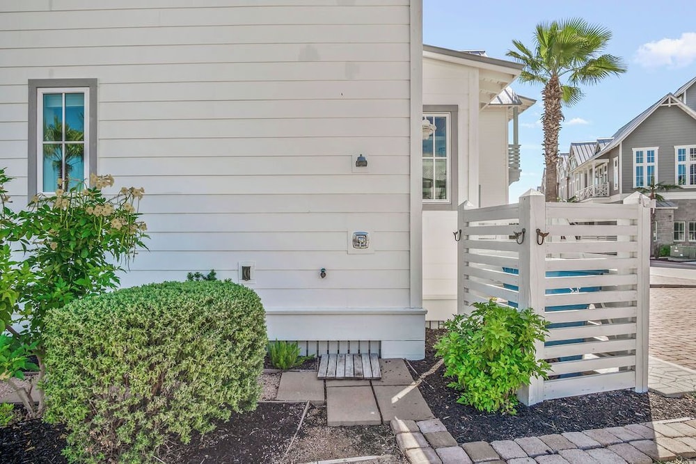 Coral Cottage 230 RO B1