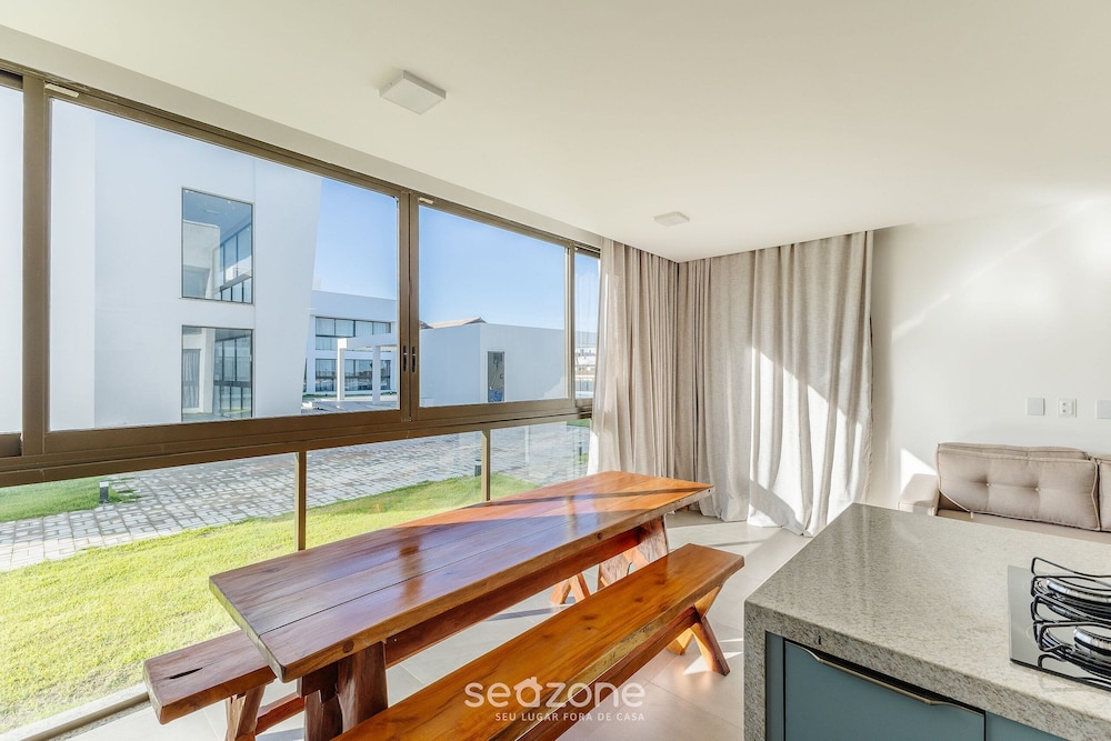 Modern and Sophisticated Apartments Near the Beach in Marau VLL