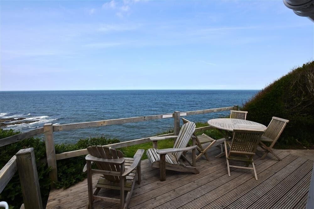 Clifftop Carriage