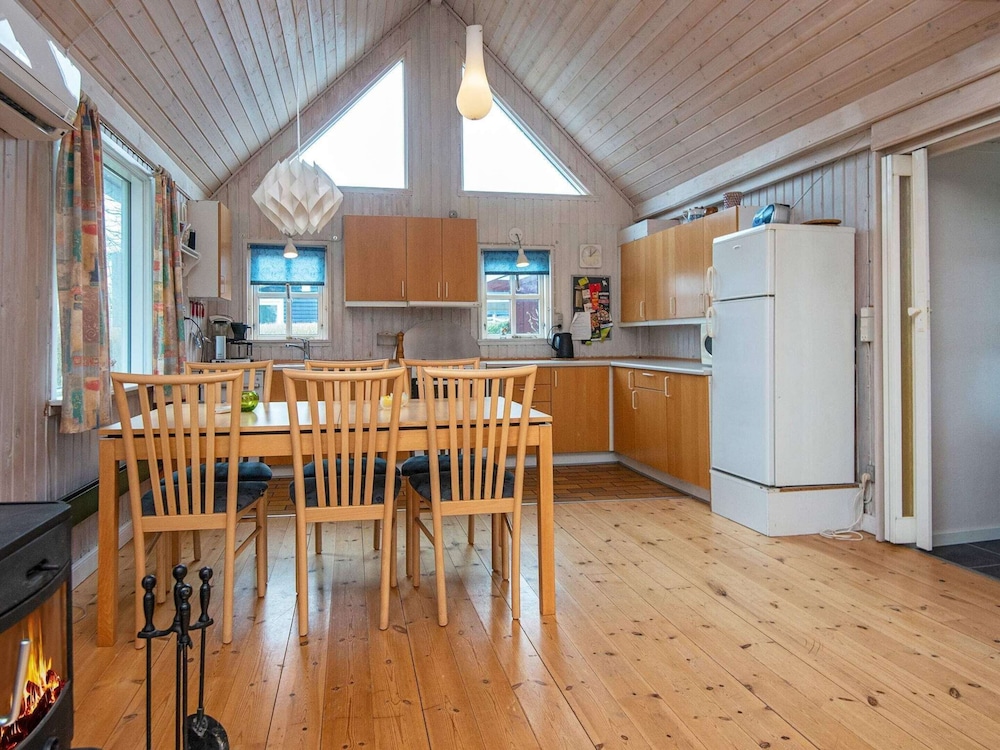6 Person Holiday Home in Grenaa-by Traum view 5