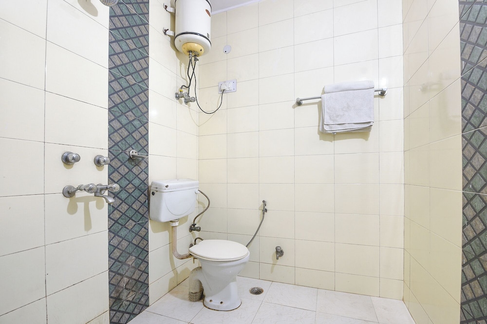 Fabhotel Kalka Residency
