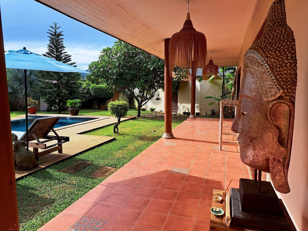 Laura's Guest House - adult only -