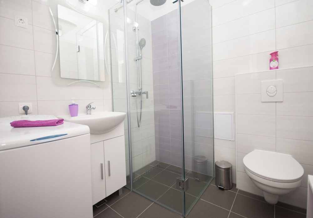 Studio apartment Tina en Split — bathroom